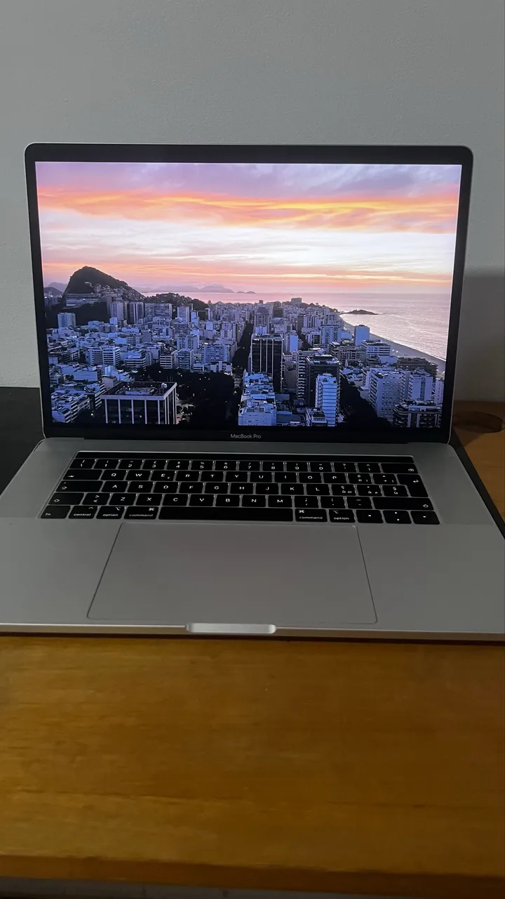 macbook pro 15 2018