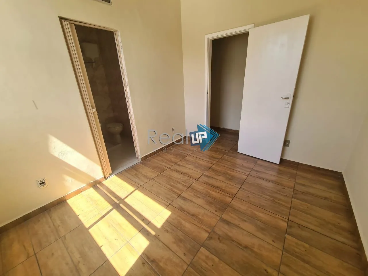 APARTAMENTO - 1 QUARTO - CATETE