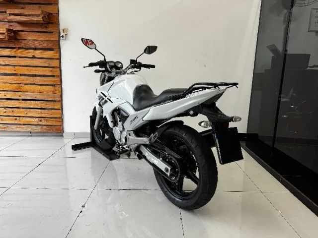 YAMAHA YS250 FAZER 2014 BRANCA 88.000 KM - Foto 3