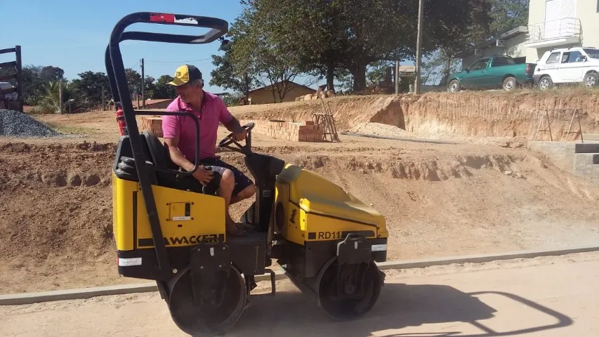 Rolo Compactador Wacker 2006 RD11 Operacional
