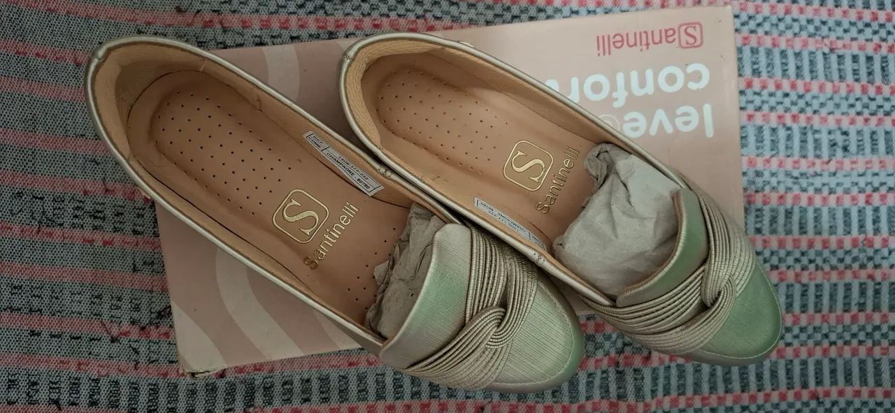 Sapatilha Dourada Santinelli - Conforto e Estilo! - Foto 2