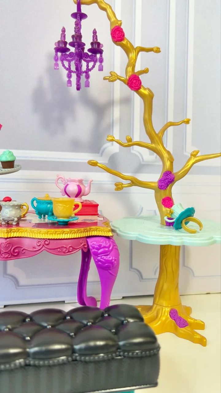 Ever After High Madeline Hatter Hat-tastic Party Playset - Foto 3