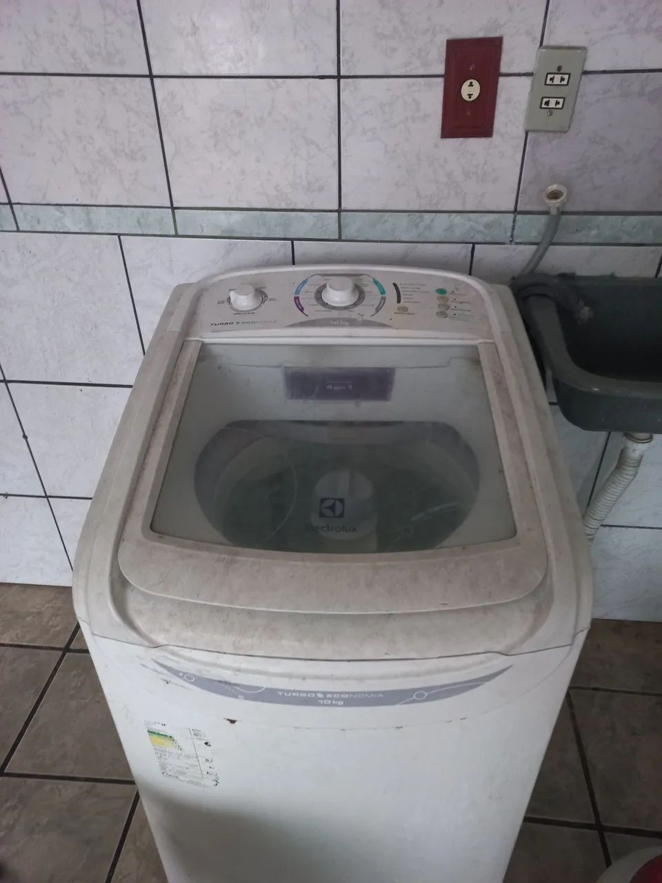 Maquina de lavar Eletrolux 10kg com defeito