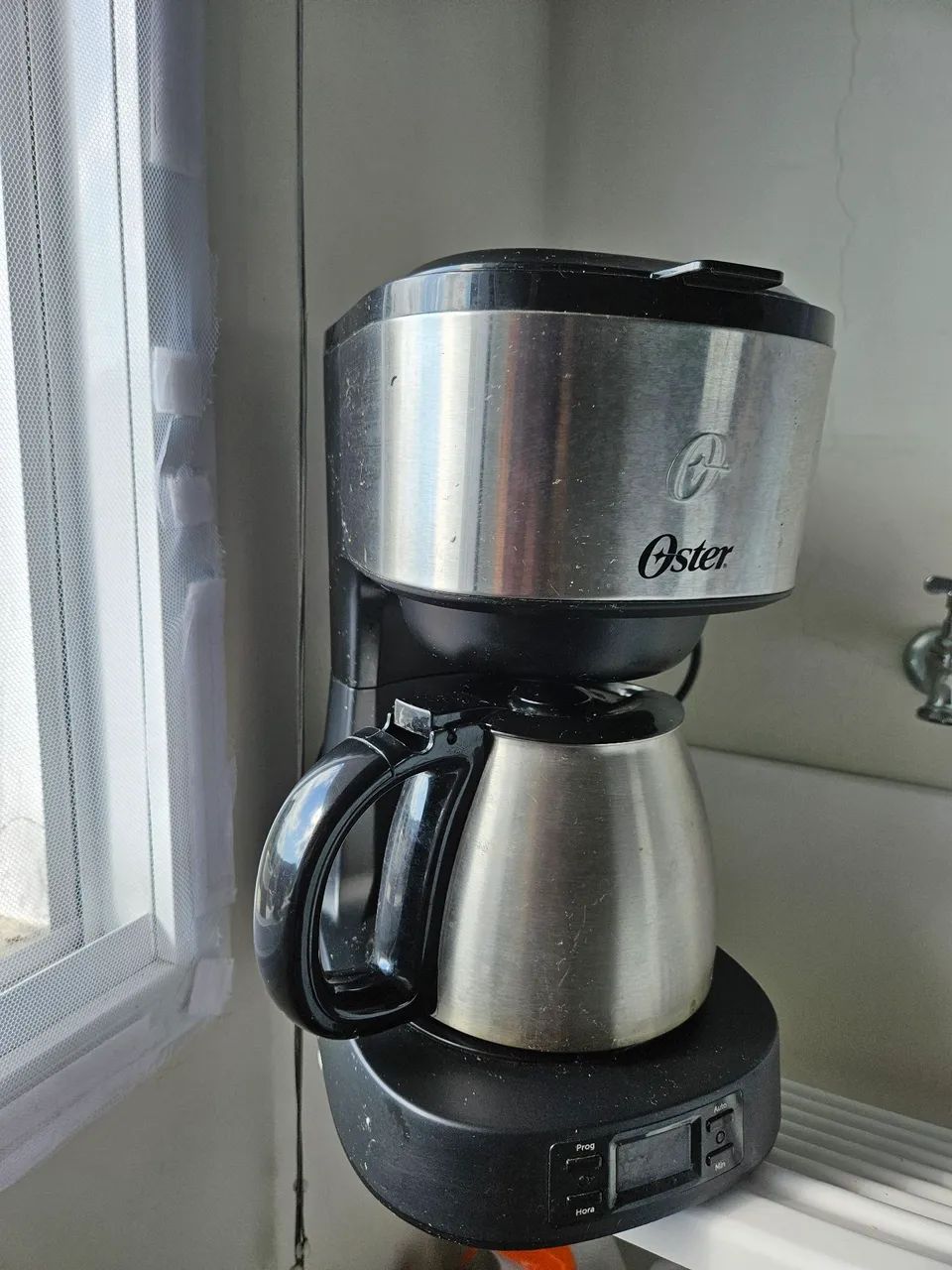 Cafeteira Oster programável de inox - Foto 2