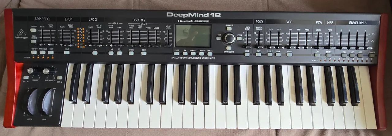 Teclado Sintetizador DEEPMIND12  Behringer c/ BOLSA TRANSPORTE - Foto 3