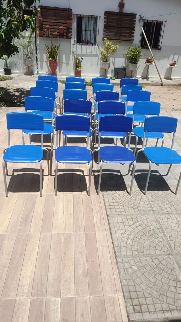 Cadeiras azuis ótimo preço  - Foto 3