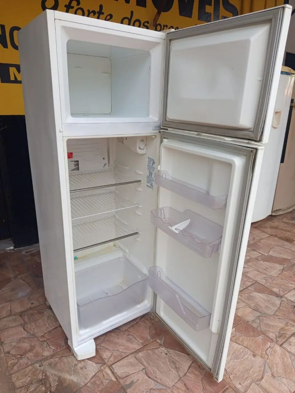 Geladeira Electrolux 340 litros  - Foto 4