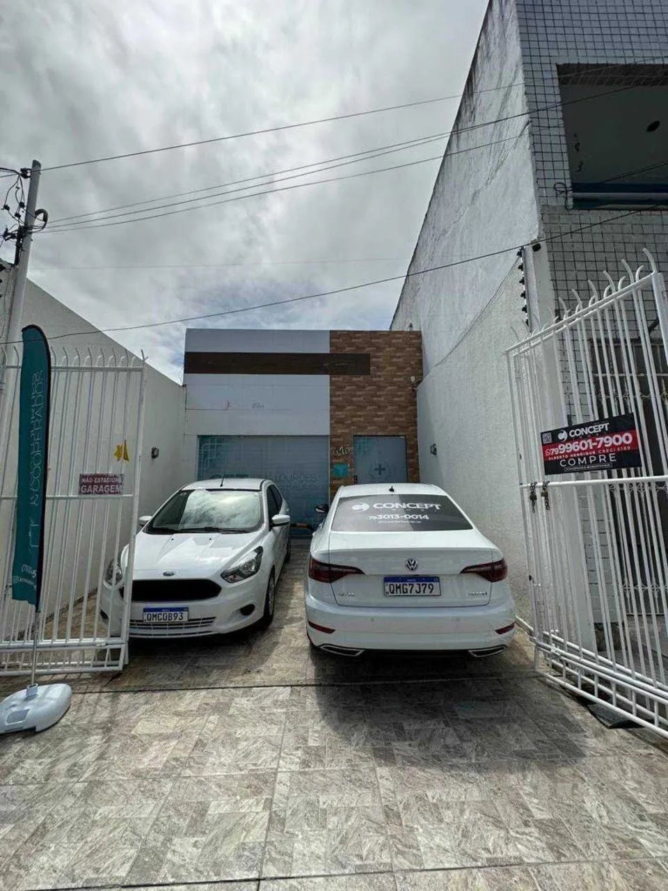 CASA COMERCIAL EM RUA PÚBLICA - SÃO JOSÉ [56209]