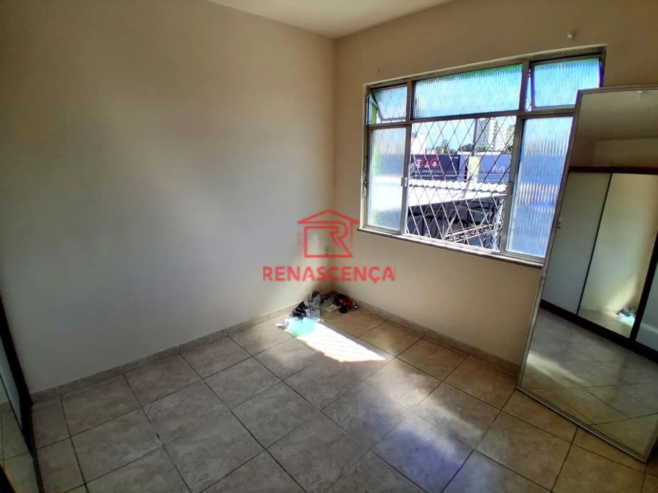 Casa com 2 Quartos na Estrada Intendente Magalhães - Bento Ribeiro. - Foto 5