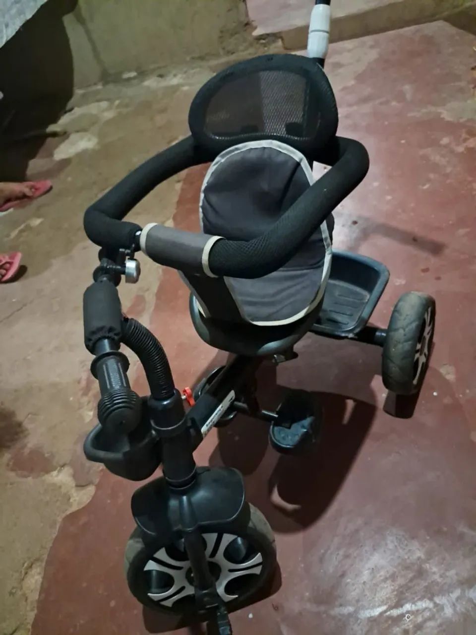 Vendo triciclo 2x1 seminovo  - Foto 4