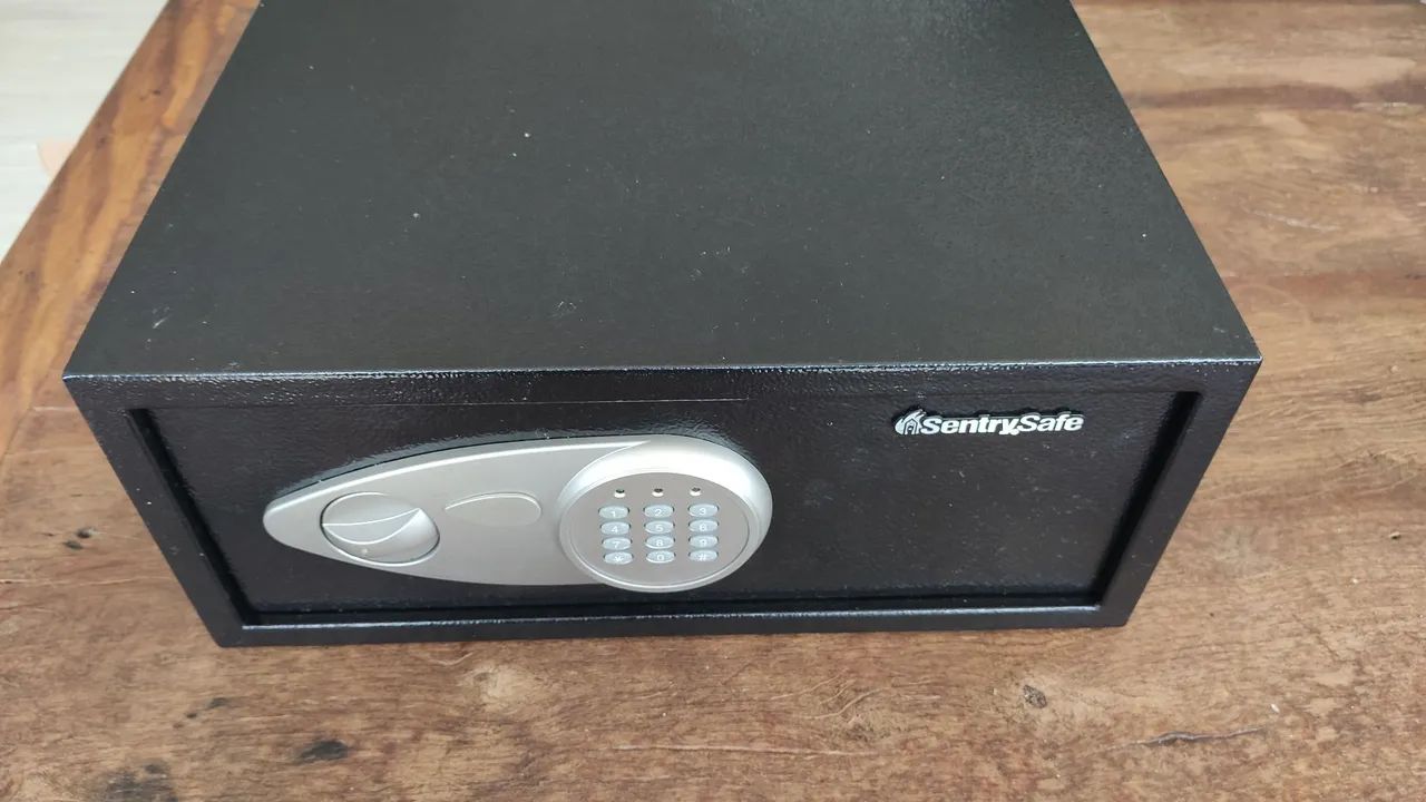 Cofre residencial novo - guarde joias e relogios