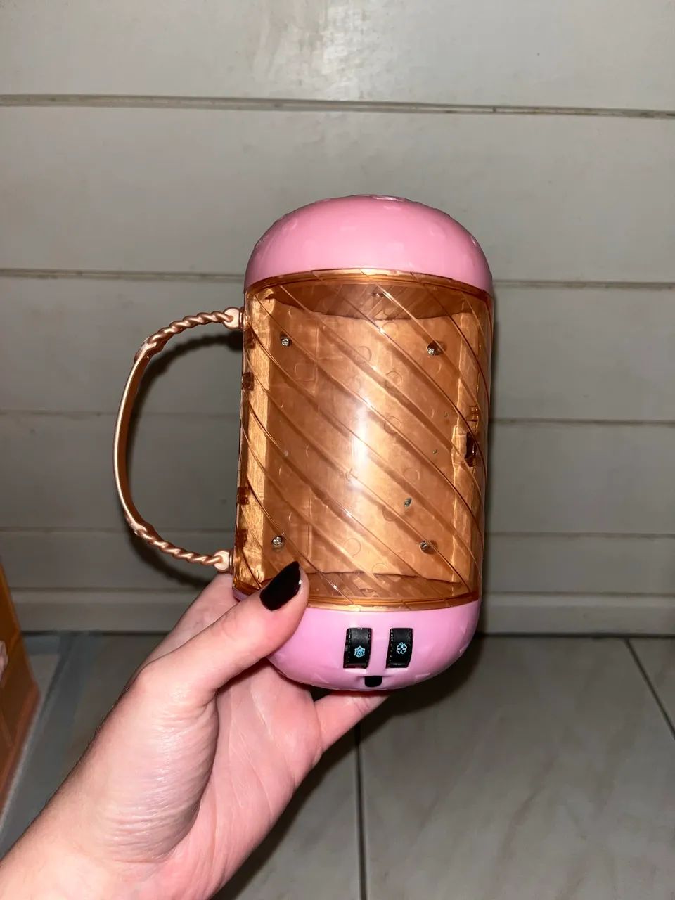 Case/cápsula LOL Surprise 