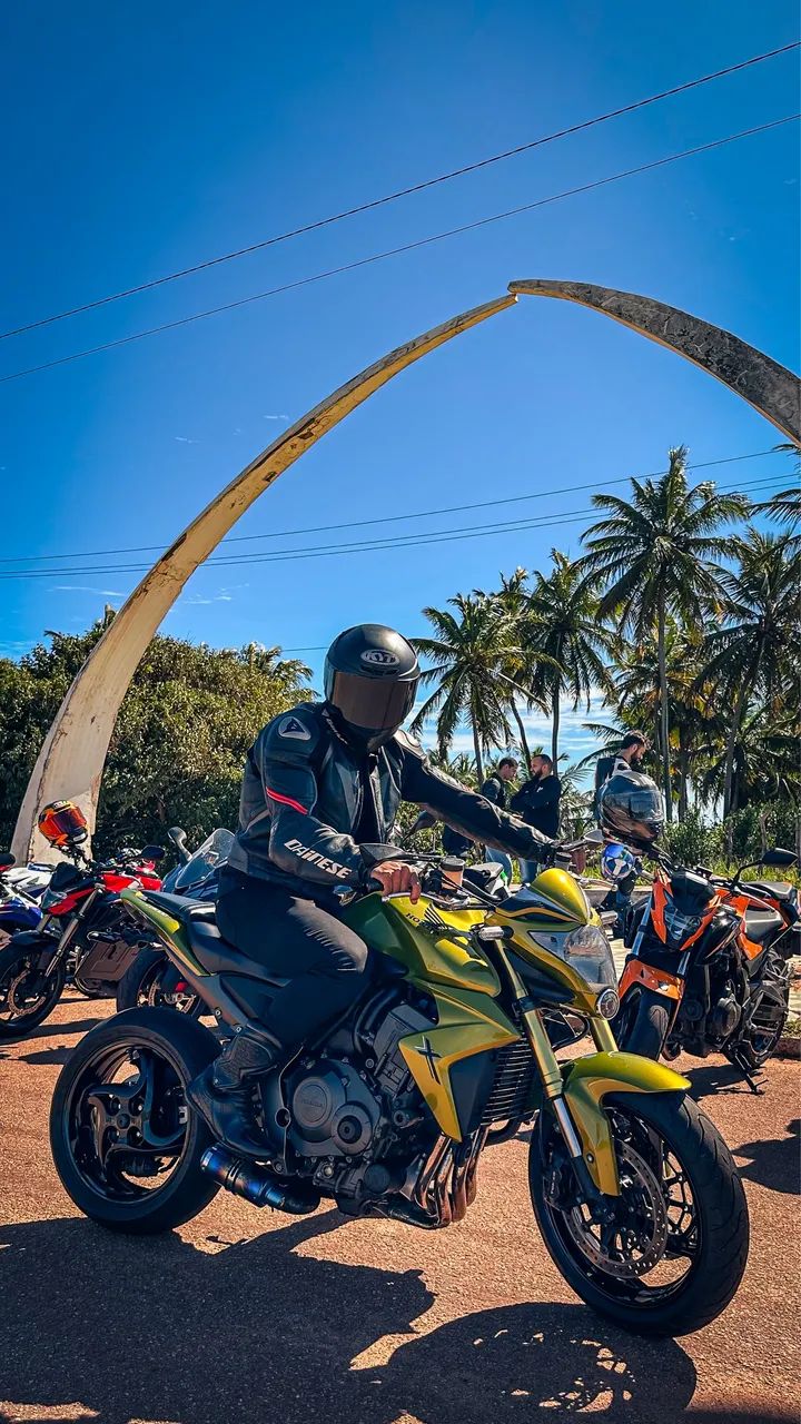 CB1000 - Foto 4