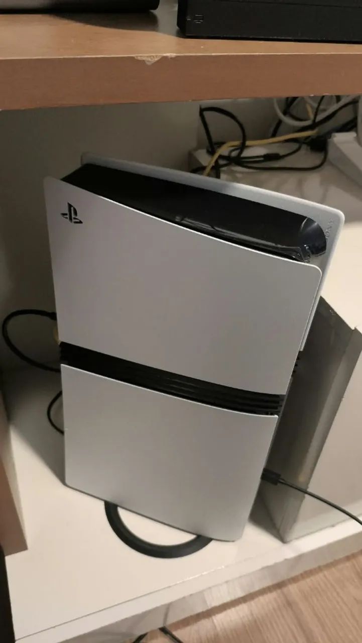 Ps5 pro com leitor e controle com upgrade de bateria. - Foto 3