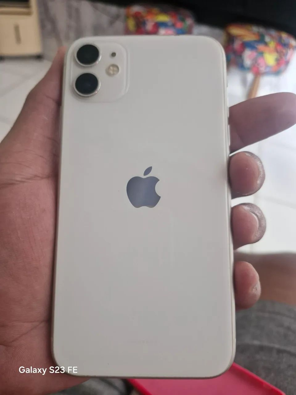 IPHONE 11 64GB BRANCO. TODO PERFEITO - Foto 2