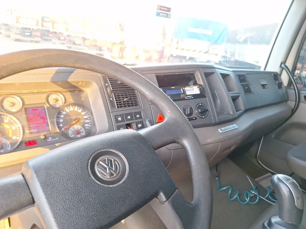 Volkswagen 25.420 Constellation 6x2 2p (Diesel)(E5) 2018/2019 VAMOS SEMINOVOS - Foto 8