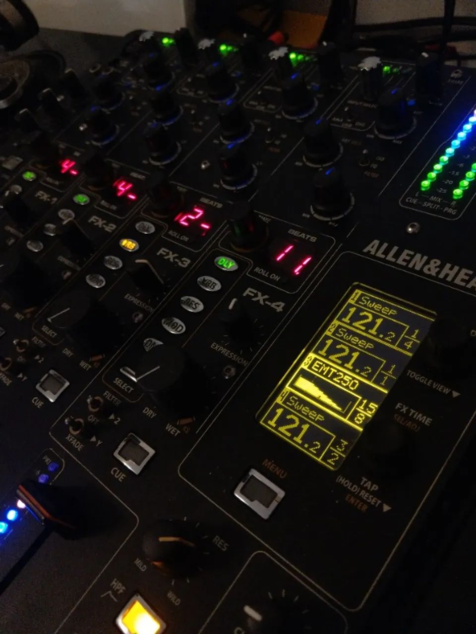 Mixer Allen & Heath Xone DB4 - Foto 4