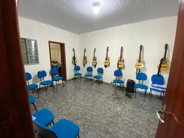 Casa no centro de Ribeirão grande!