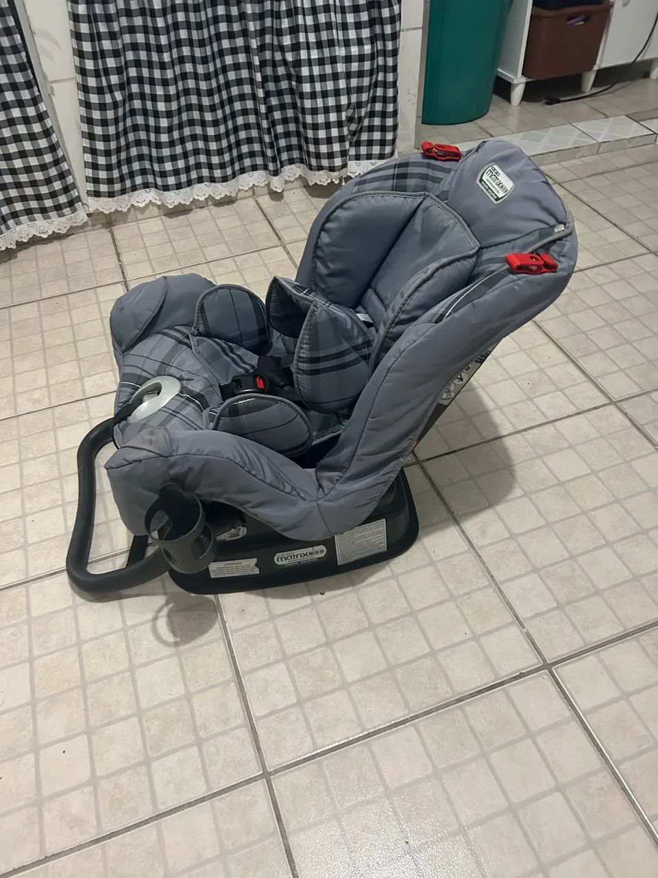 Cadeirinha de Bebê para Carro Neo Matrix - Cinza (Excelente Estado) - Foto 4