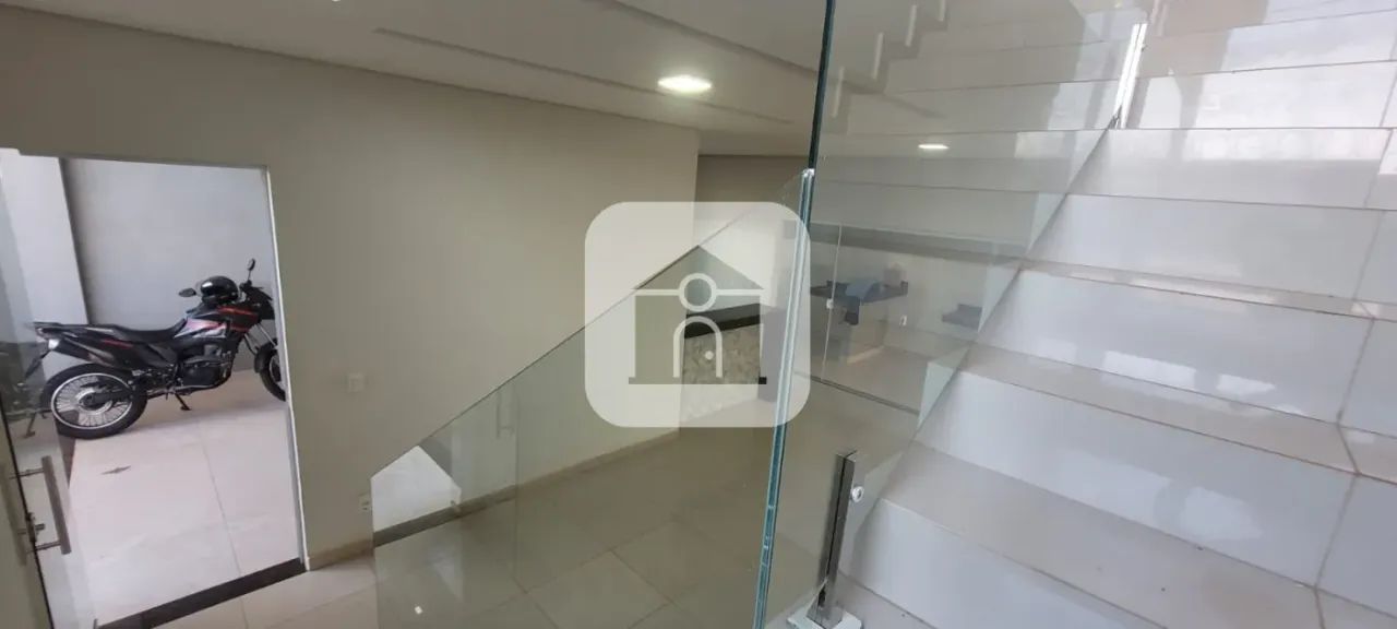 Casa sobrado para locação no bairro Laranjeiras - Foto 4