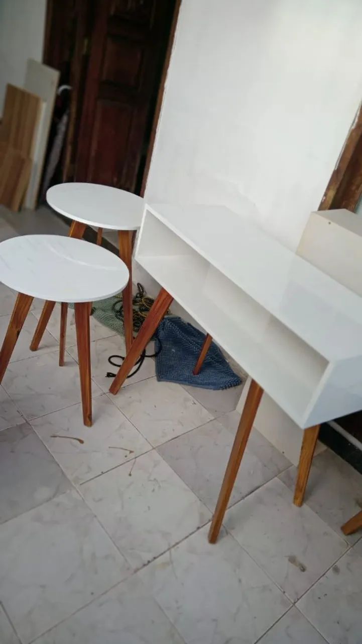 Vendo lindas messinhas de canto aparadou criado mudo e adega - Foto 5