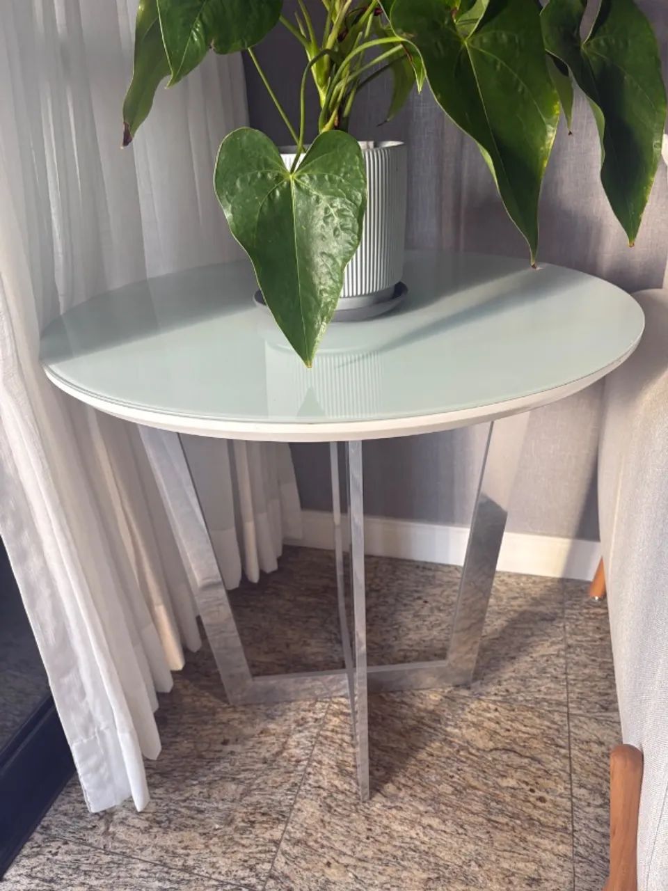 Mesa de canto 