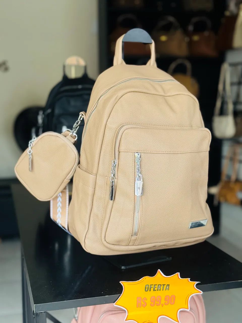 Mochila feminina em couro  - Foto 2
