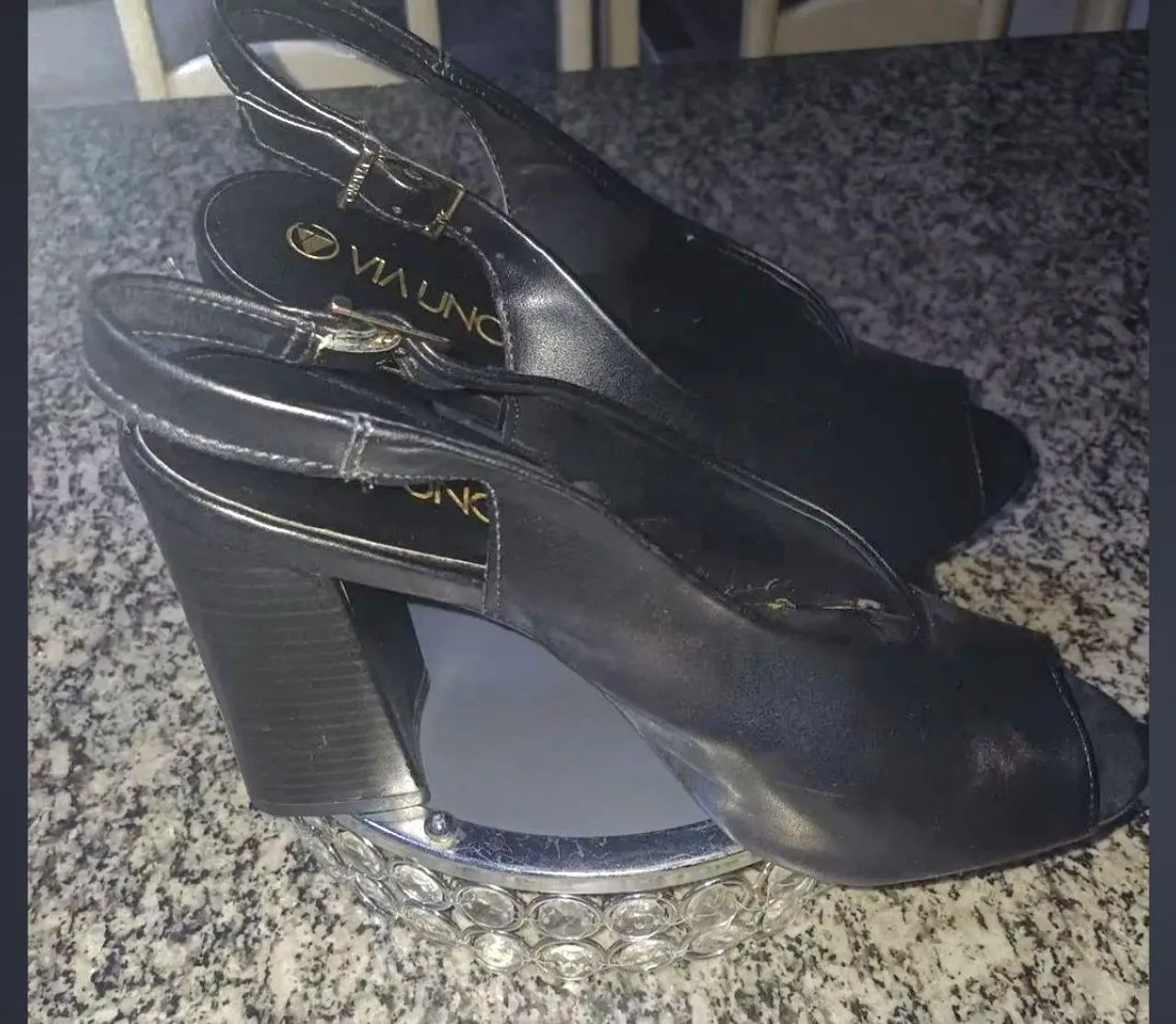 Sapato elegante , Via Uno, 37