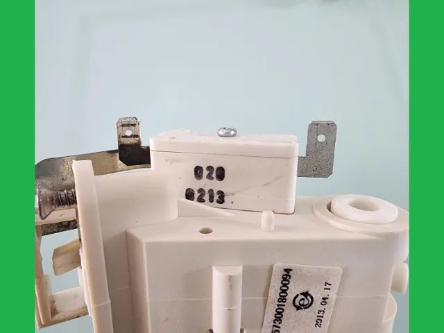 Trava e trinco da porta originais lava louças Electrolux LE09B / LE09X / LE12B / LE12X - Foto 5