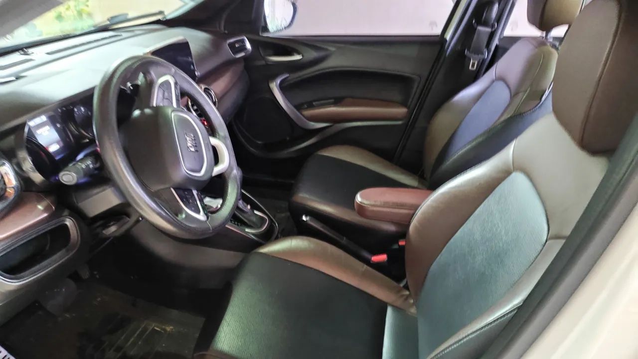 Fiat Cronos Precision 1.3 16V Flex Aut. 2023 - Foto 5