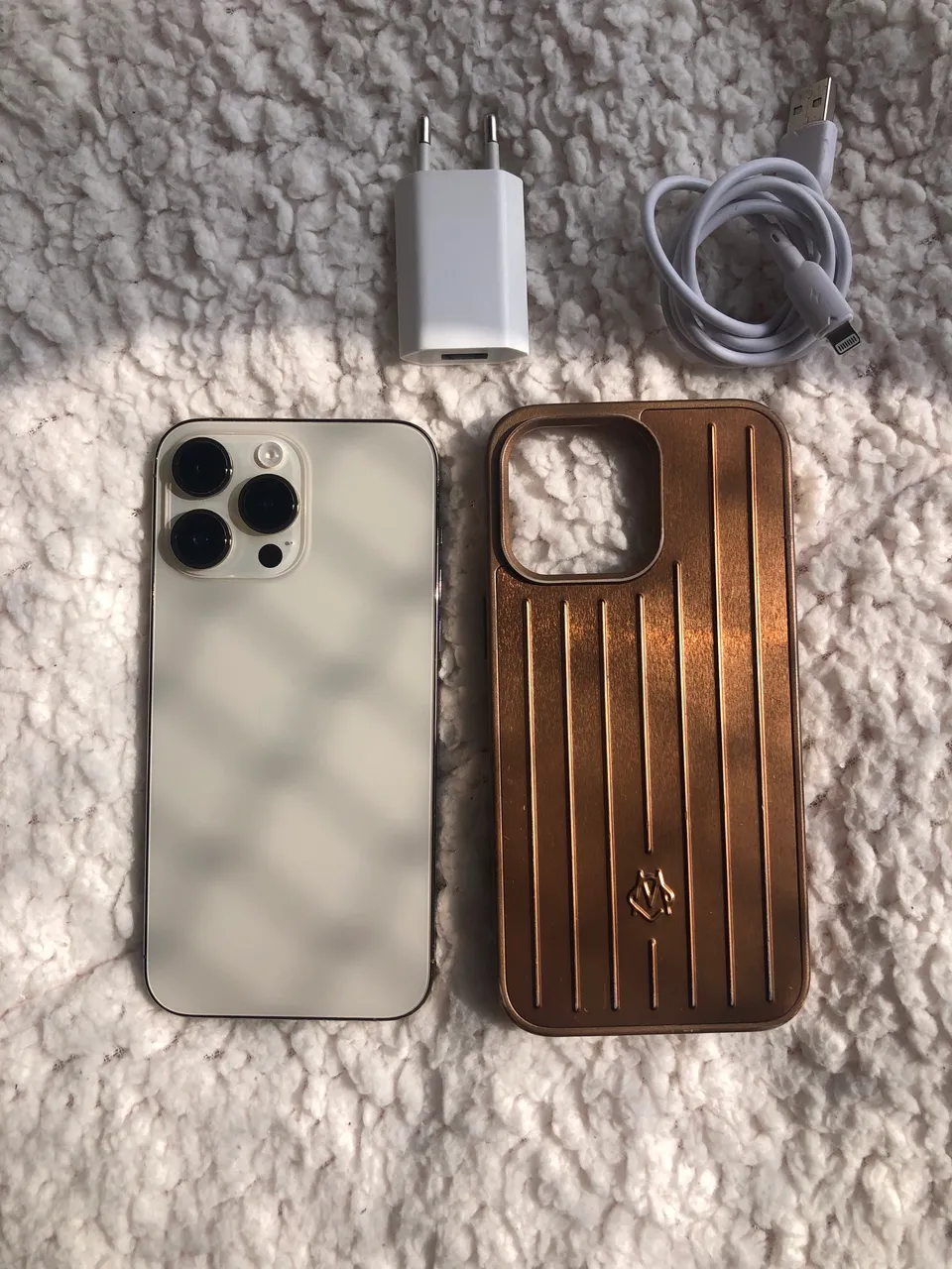 iPhone 14 Pro Max 256gb dourado - Celulares e Smartphones - Jardim