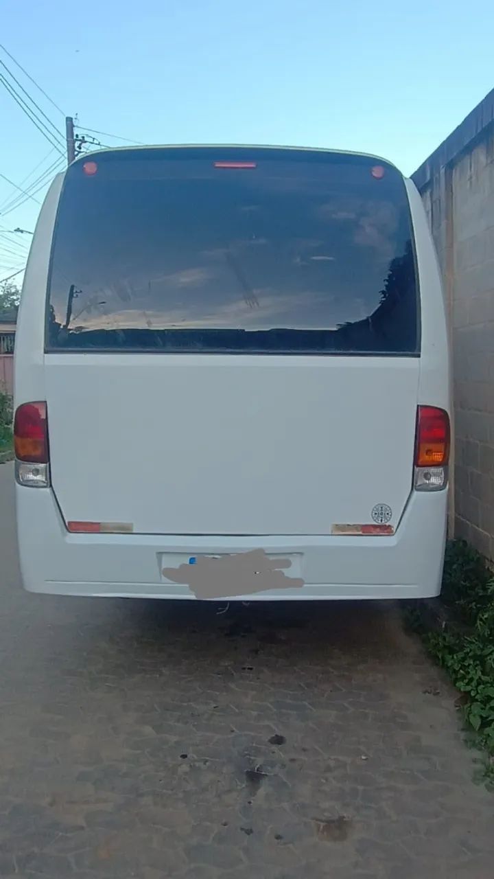 Vendo microônibus Volare W8 com 32 lugares 