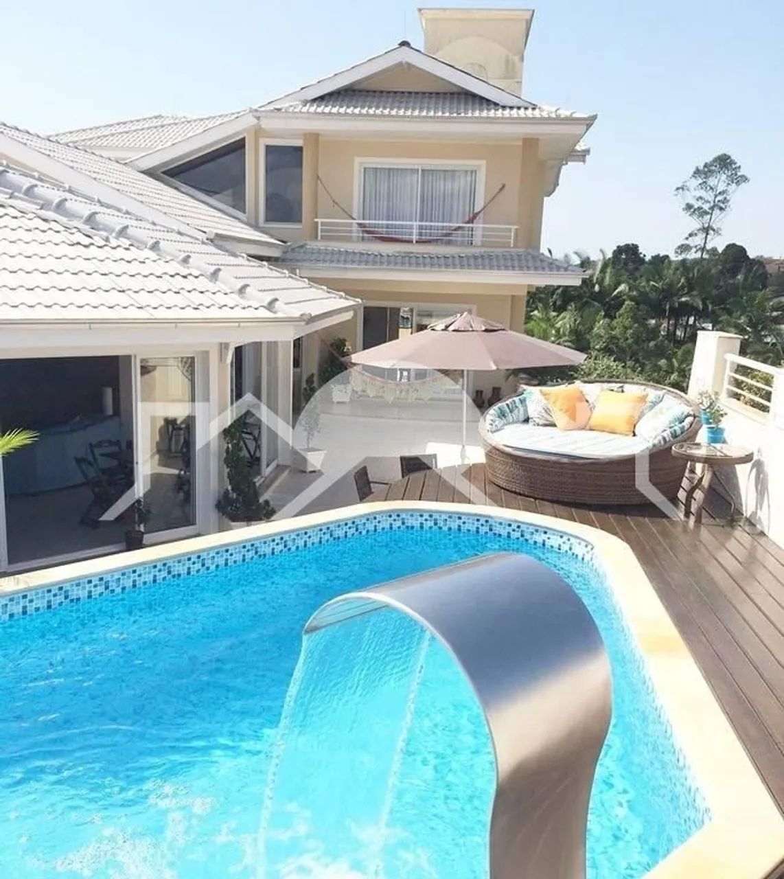 Cobertura Duplex Mobiliada com 05 Suítes e Piscina - Foto 2