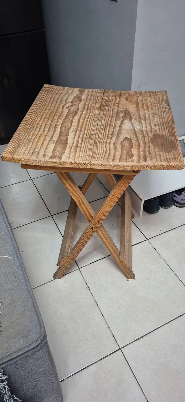 Mesa dobrável usada, 