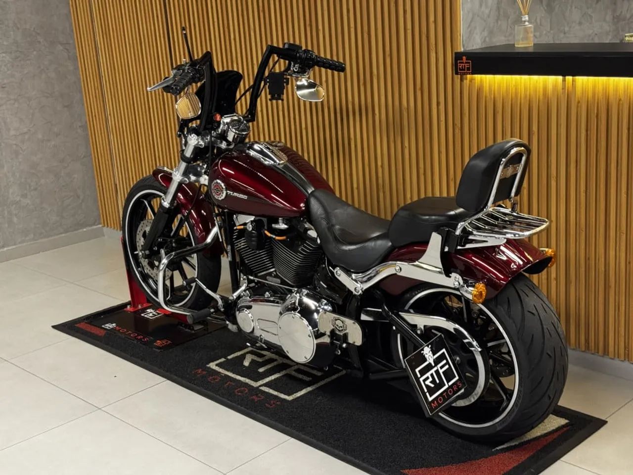 Harley Davidson BREAKOUT FXBR 2015 - Foto 3