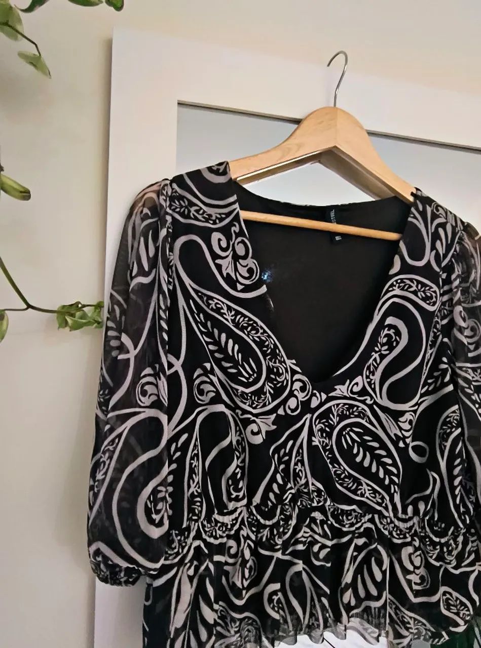 Desapego blusa estampada de tule