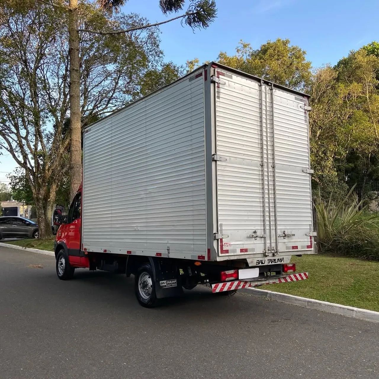 Iveco 35s14 Baú 2016 - Foto 4