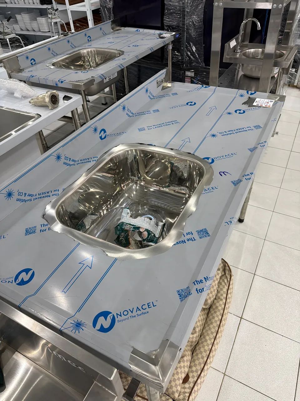 Bancadas com pia - Foto 4