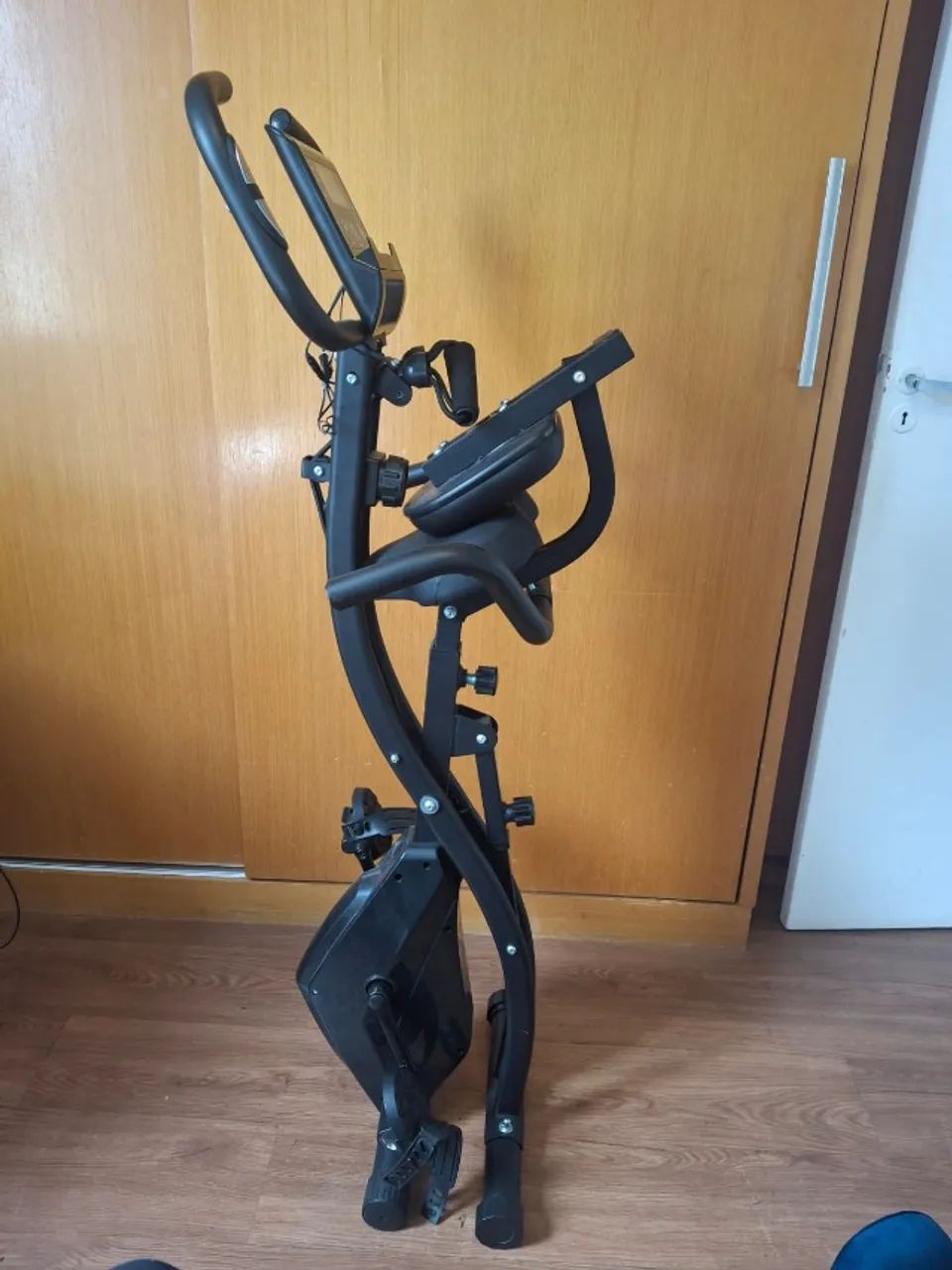 BICICLETA ERGOMÉTRICA DOBRÁVEL - Foto 4