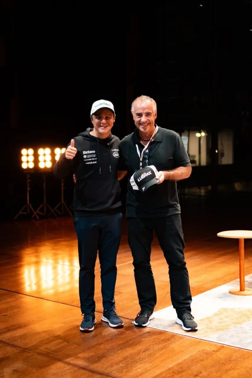 bone Felipe Massa, autografado - Foto 4