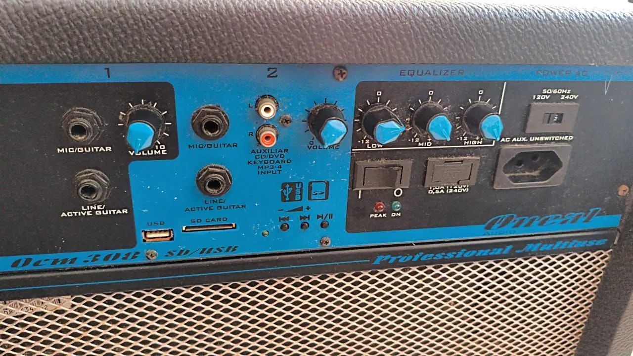 Guitarra e Caixa Amplificada  - Foto 5