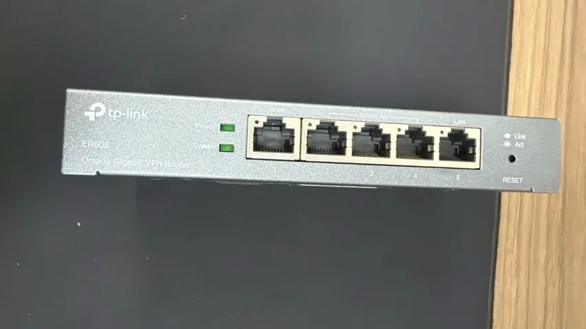 Roteador Tplink LoadBalanced ER 605 - Foto 2
