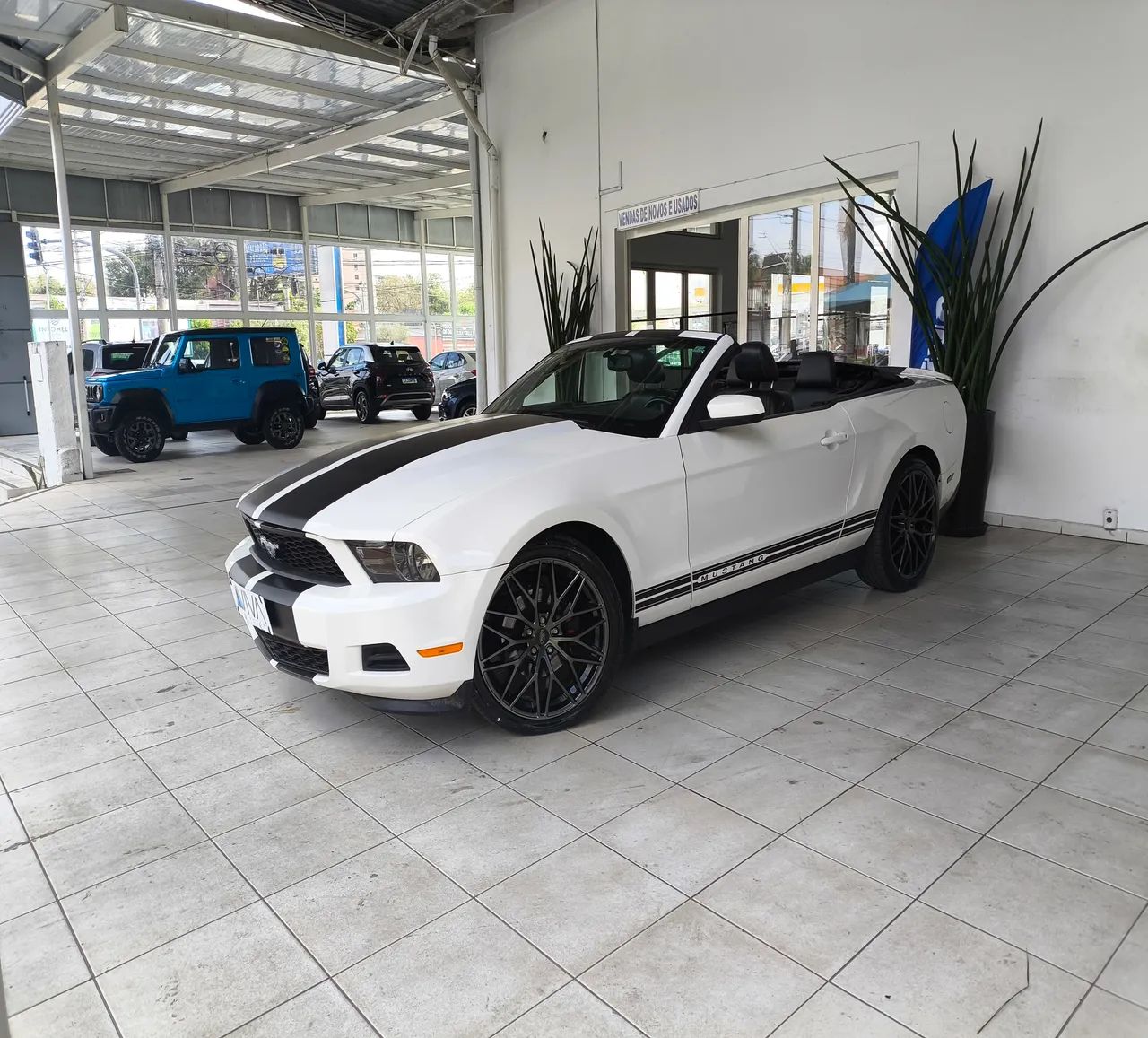 Ford Mustang 3.8 V6 Conv. 2011 - Foto 2