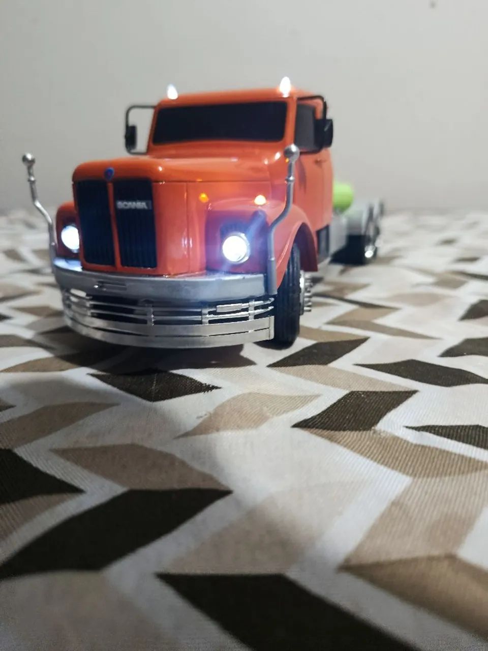 Miniatura caminhão Scania 111 - Foto 3