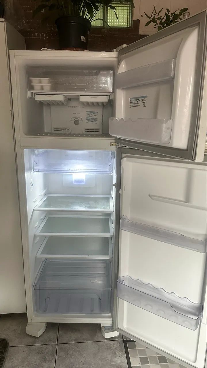 GELADEIRA ELECTROLUX  - Foto 4