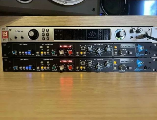 API Channel Strip - Pre Amplificador, Compressor e Equalizador - Foto 2