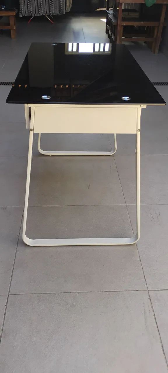 Mesa de escritório/ estudos - Foto 2