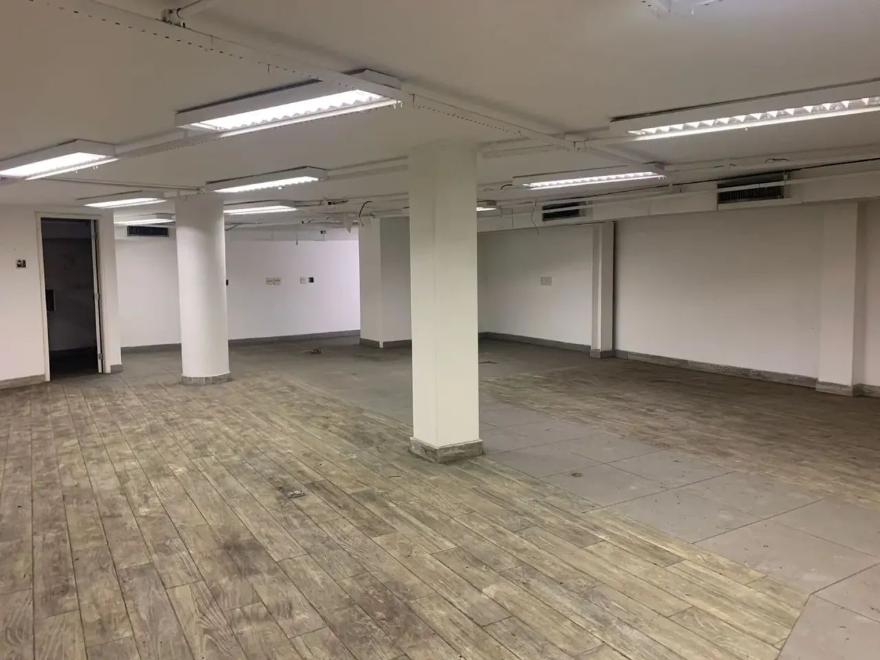 Fantástico prédio comercial na rua Uruguaiana - Foto 5