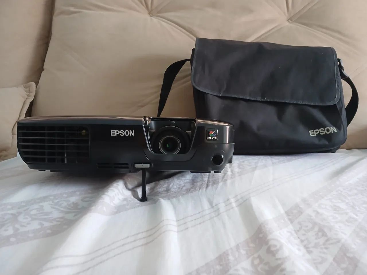 Projetor Epson PowerLite s10+ - Foto 3