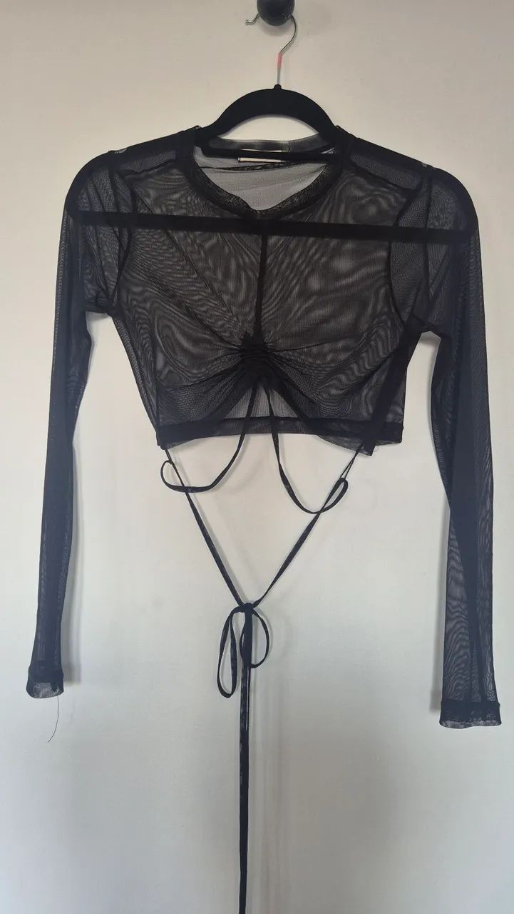 Cropped tule riachuello
